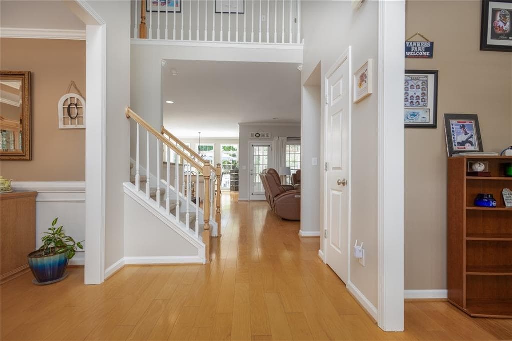 4 bedroom, 3 bathroom, 2,910 sq ft single family residence under contract at 1595 Highland Oaks Way, Lawrenceville, GA 30043 — photo 4