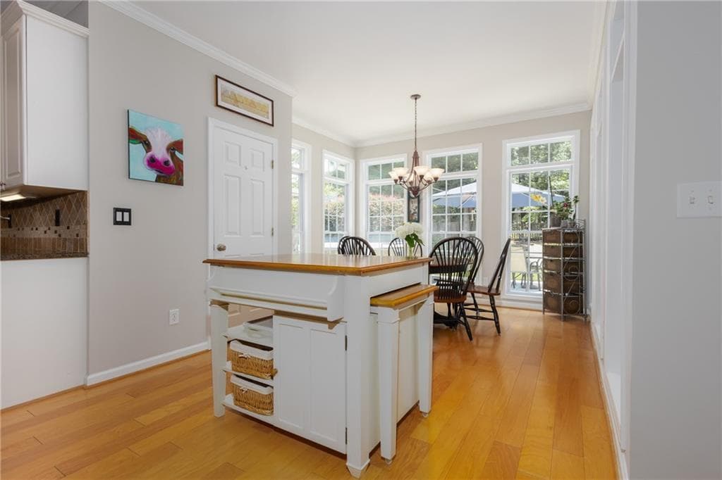 4 bedroom, 3 bathroom, 2,910 sq ft single family residence under contract at 1595 Highland Oaks Way, Lawrenceville, GA 30043 — photo 9