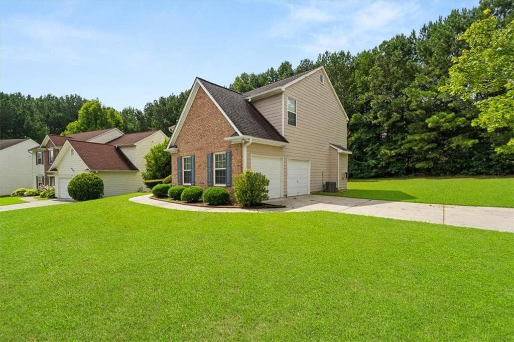 3 bedroom, 3 bathroom, 2,062 sq ft single family residence for rent at 7648 Cozy Lane, South Fulton, GA 30213 for $2,450 a month — photo 2