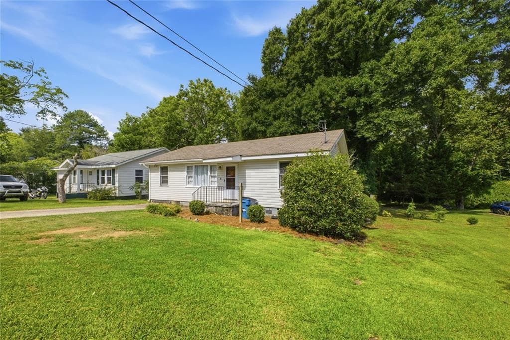 2 bedroom, 2 bathroom single family residence for sale at 2706.5 Maple Street, Rome, GA 30161 — photo 3