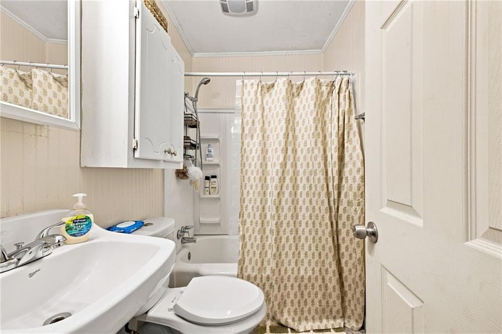 2 bedroom, 2 bathroom single family residence for sale at 2706.5 Maple Street, Rome, GA 30161 — photo 8