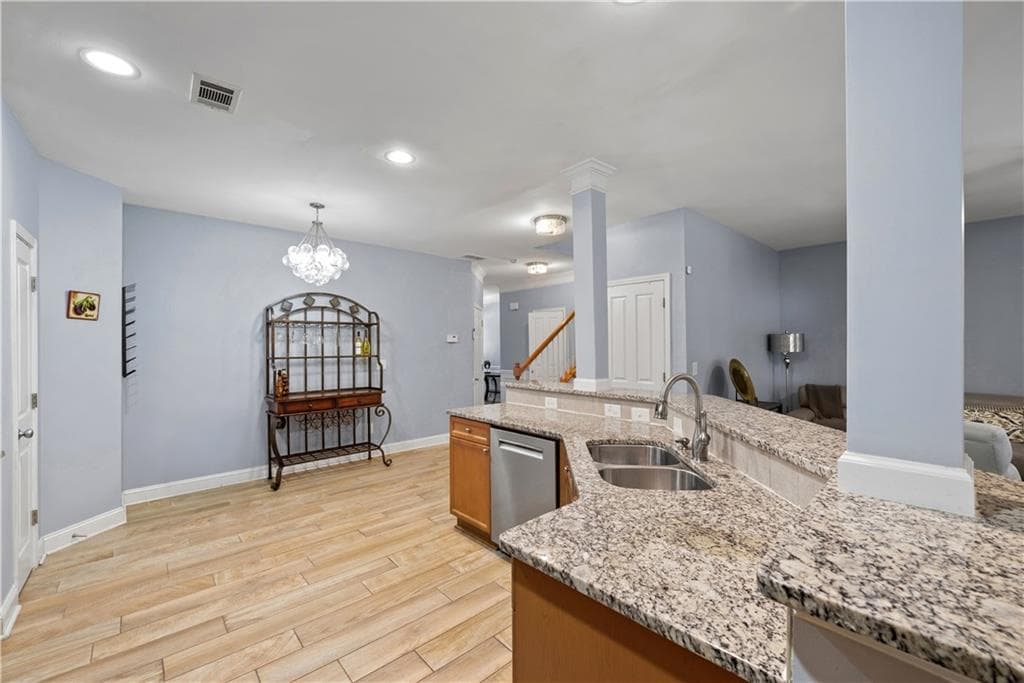 3 bedroom, 3 bathroom, 2,324 sq ft condominium for sale at 1546 Bouvier Place, Lawrenceville, GA 30043 — photo 10