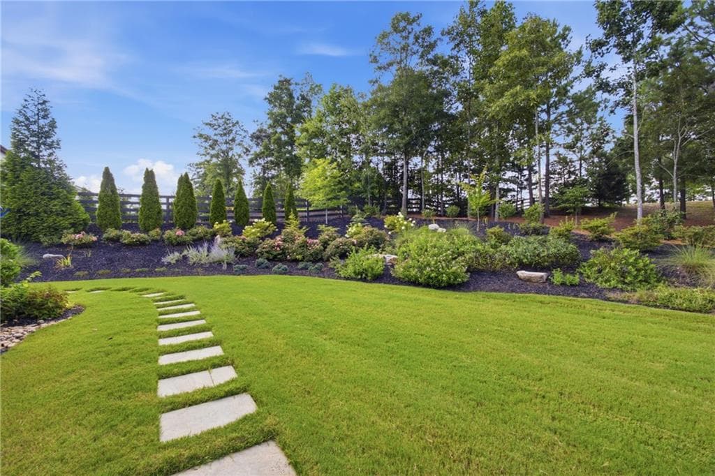4 bedroom, 4 bathroom, 3,101 sq ft single family residence for sale at 6510 Serene Way, Dawsonville, GA 30534 — photo 3