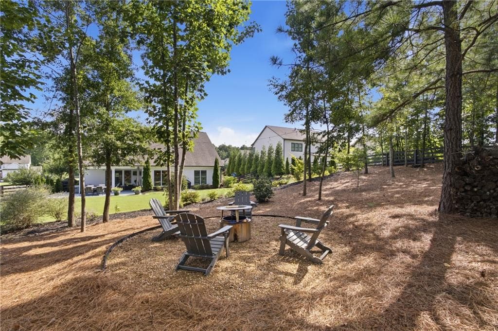 4 bedroom, 4 bathroom, 3,101 sq ft single family residence for sale at 6510 Serene Way, Dawsonville, GA 30534 — photo 4