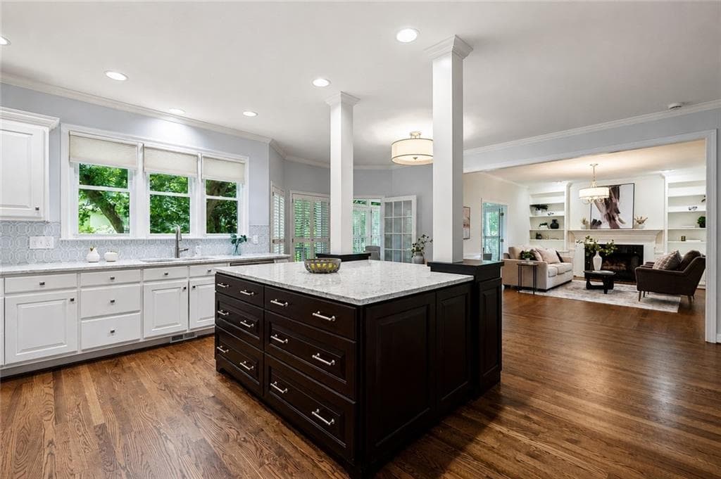 5 bedroom, 5 bathroom, 4,423 sq ft single family residence for sale at 5970 Rachel Ridge, Peachtree Corners, GA 30092 — photo 2