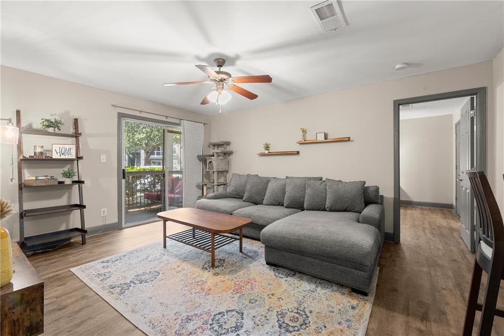2 bedroom, 2 bathroom, 1,083 sq ft condominium under contract at 8105 Santa Fe Parkway 8105, Sandy Springs, GA 30350