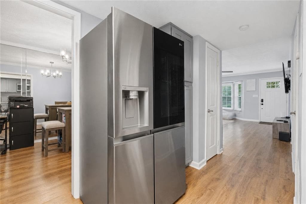 2 bedroom, 3 bathroom, 1,400 sq ft townhouse for sale at 655 Anderson Walk, Marietta, GA 30062 — photo 7