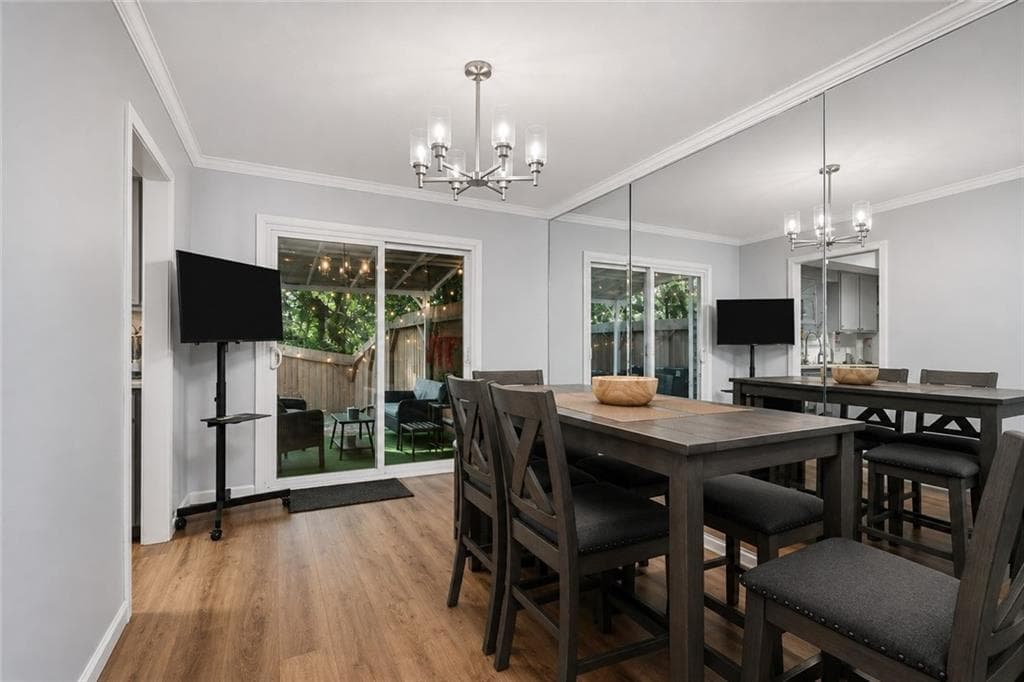 2 bedroom, 3 bathroom, 1,400 sq ft townhouse for sale at 655 Anderson Walk, Marietta, GA 30062 — photo 8