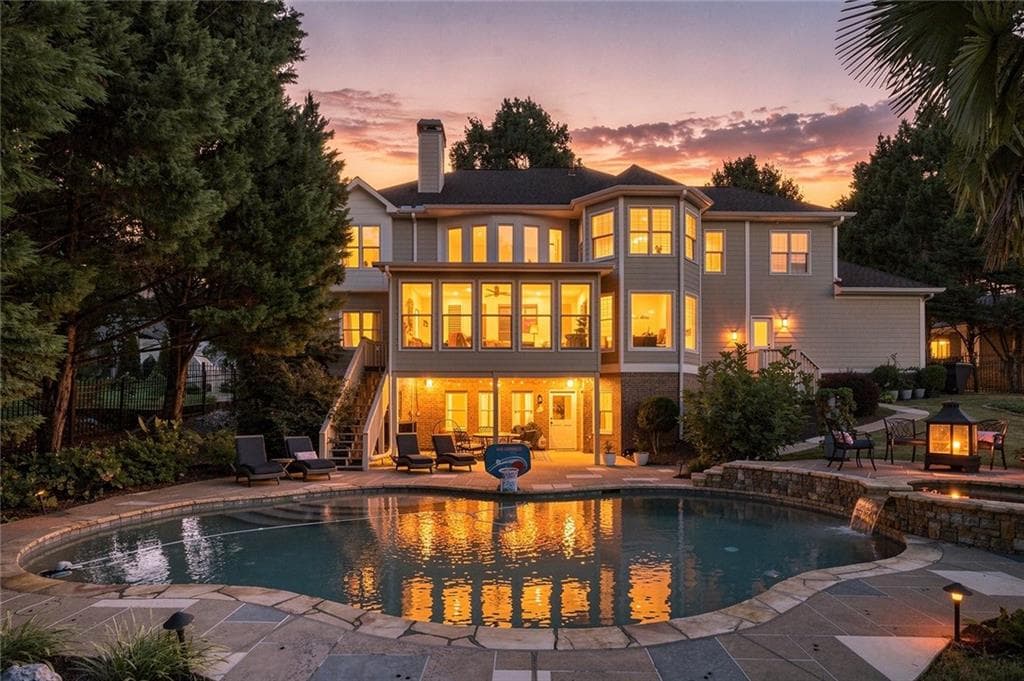 6 bedroom, 5 bathroom, 6,588 sq ft single family residence for sale at 1044 Meadow Club Court, Suwanee, GA 30024 — photo 3