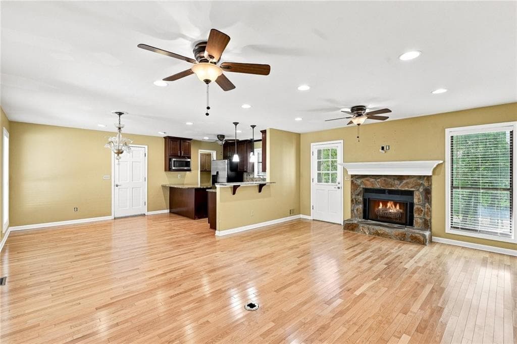 3 bedroom, 3 bathroom, 1,566 sq ft single family residence for sale at 4049 Tutwren Court, Marietta, GA 30066 — photo 6