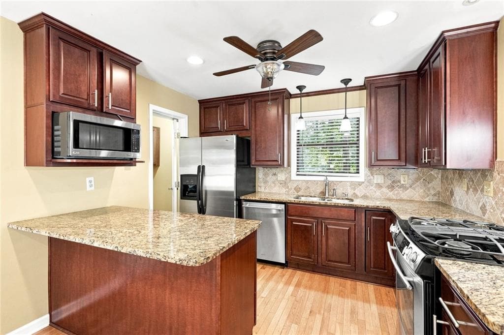 3 bedroom, 3 bathroom, 1,566 sq ft single family residence for sale at 4049 Tutwren Court, Marietta, GA 30066 — photo 10