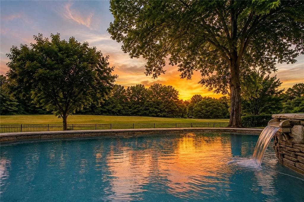 5 bedroom, 5 bathroom, 6,367 sq ft single family residence for sale at 1738 Mulberry Lake Drive, Dacula, GA 30019 — photo 3