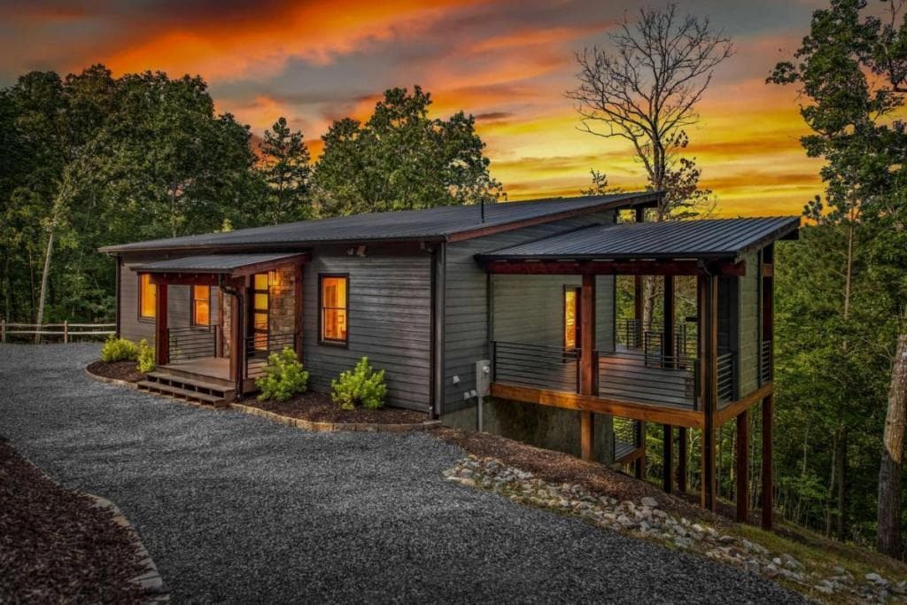 3 bedroom, 4 bathroom, 2,688 sq ft single family residence for sale at 65 Wolf Creek Heights, Mineral Bluff, GA 30559