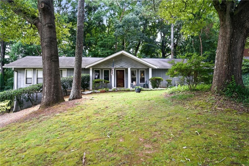 4 bedroom, 2 bathroom, 2,598 sq ft single family residence under contract at 3462 Summie Drive, Lilburn, GA 30047