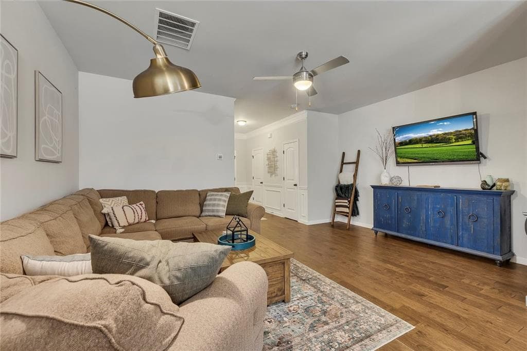 3 bedroom, 3 bathroom, 1,560 sq ft townhouse for sale at 308 Valley Crossing, Canton, GA 30114 — photo 8