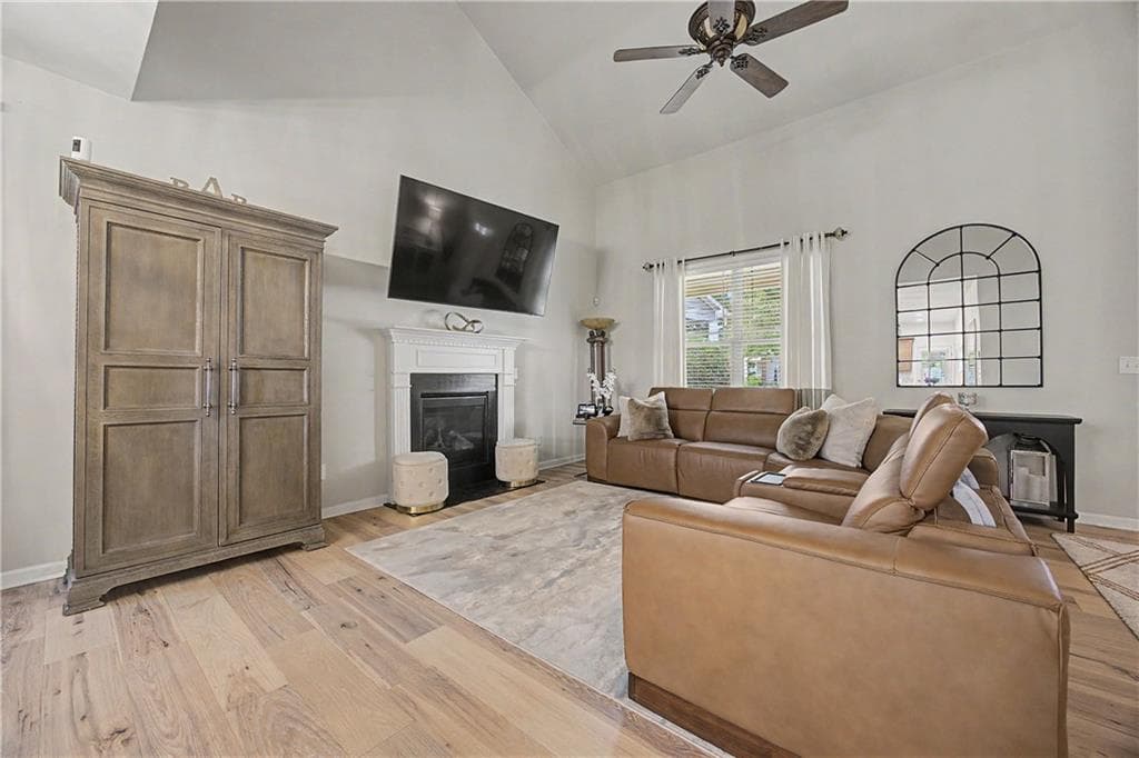3 bedroom, 3 bathroom, 2,544 sq ft single family residence under contract at 1740 Walton Reserve Way, Austell, GA 30168 — photo 3