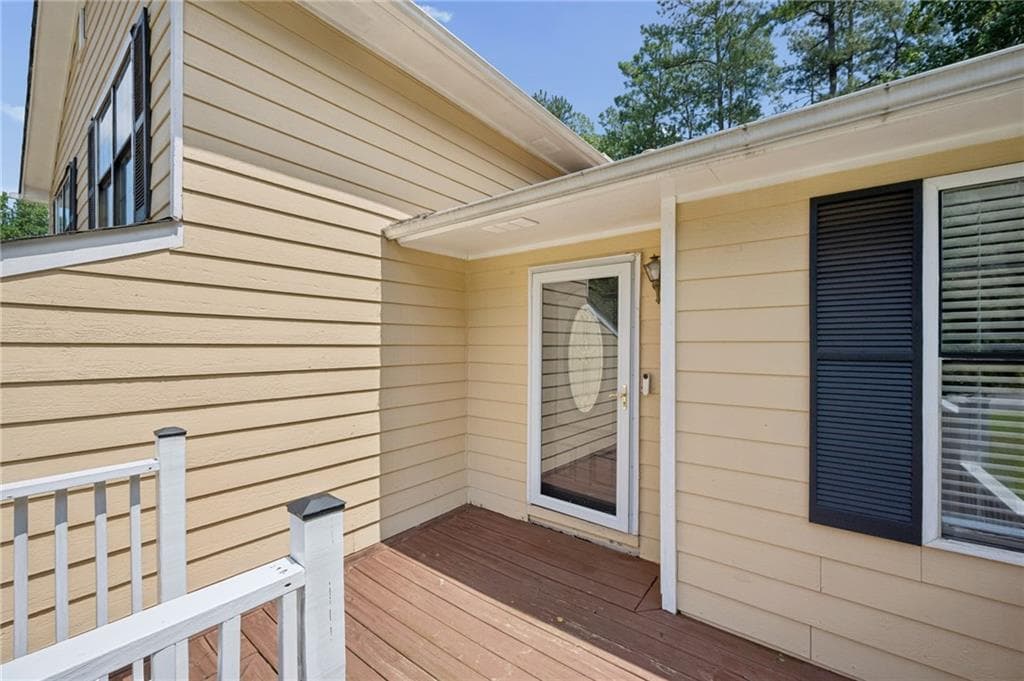 3 bedroom, 2 bathroom, 1,114 sq ft single family residence under contract at 4390 Valley Brook Lane, College Park, GA 30349 — photo 4