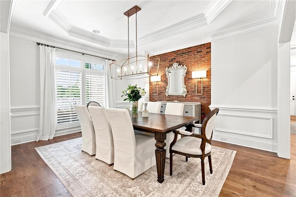5 bedroom, 4 bathroom, 5,450 sq ft single family residence for sale at 2202 Crimson King Drive, Braselton, GA 30517 — photo 4