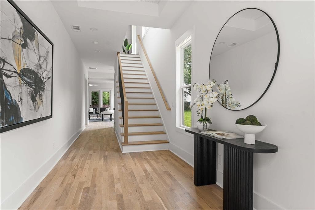 4 bedroom, 4 bathroom, 3,200 sq ft single family residence under contract at 31 Walthall, Atlanta, GA 30316 — photo 2