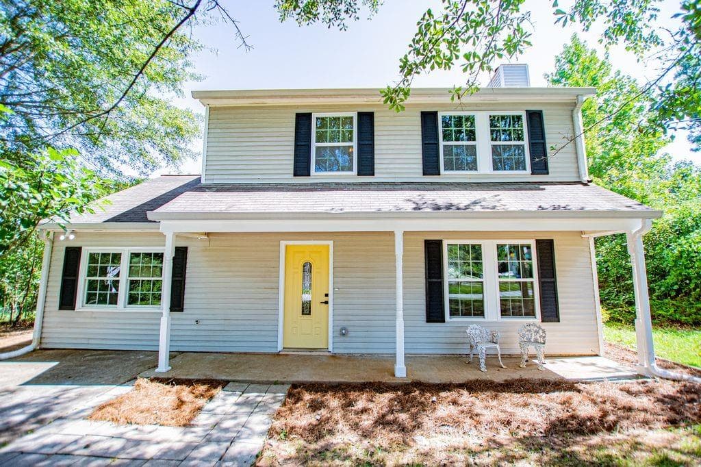 4 bedroom, 3 bathroom, 1,879 sq ft single family residence under contract at 2960 Pritchards Mill Trail, Douglasville, GA 30135