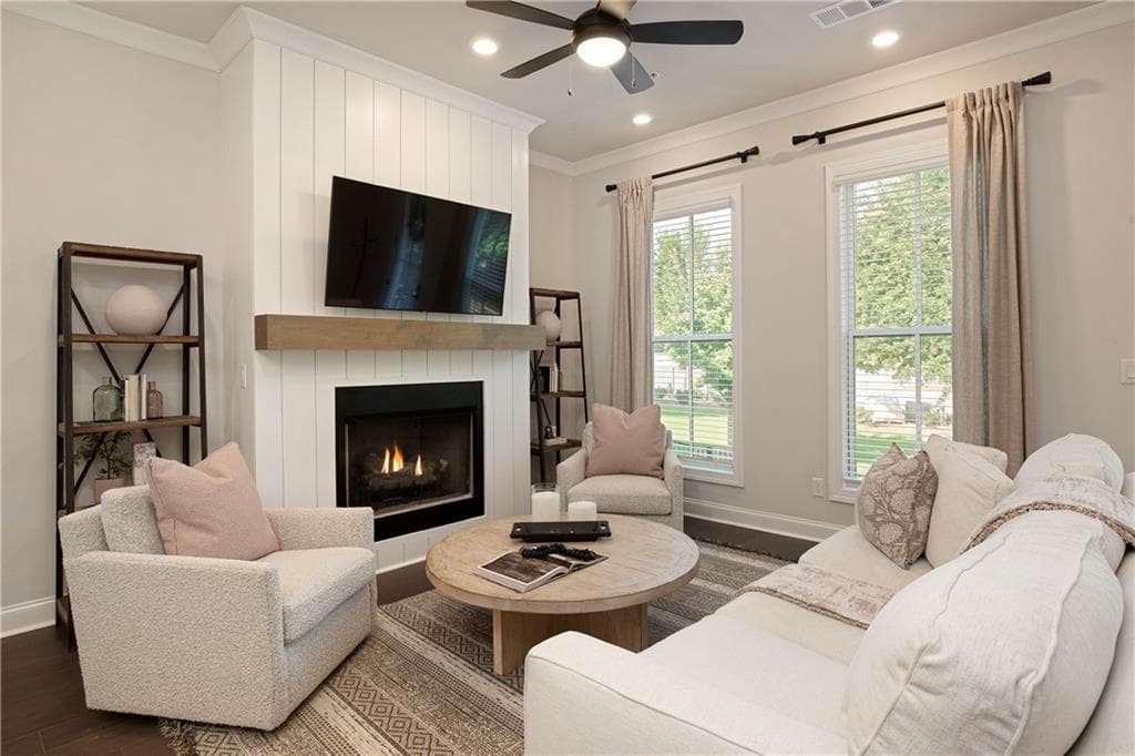 4 bedroom, 4 bathroom, 2,379 sq ft townhouse for sale at 136 Everley Walk, Alpharetta, GA 30009 — photo 6