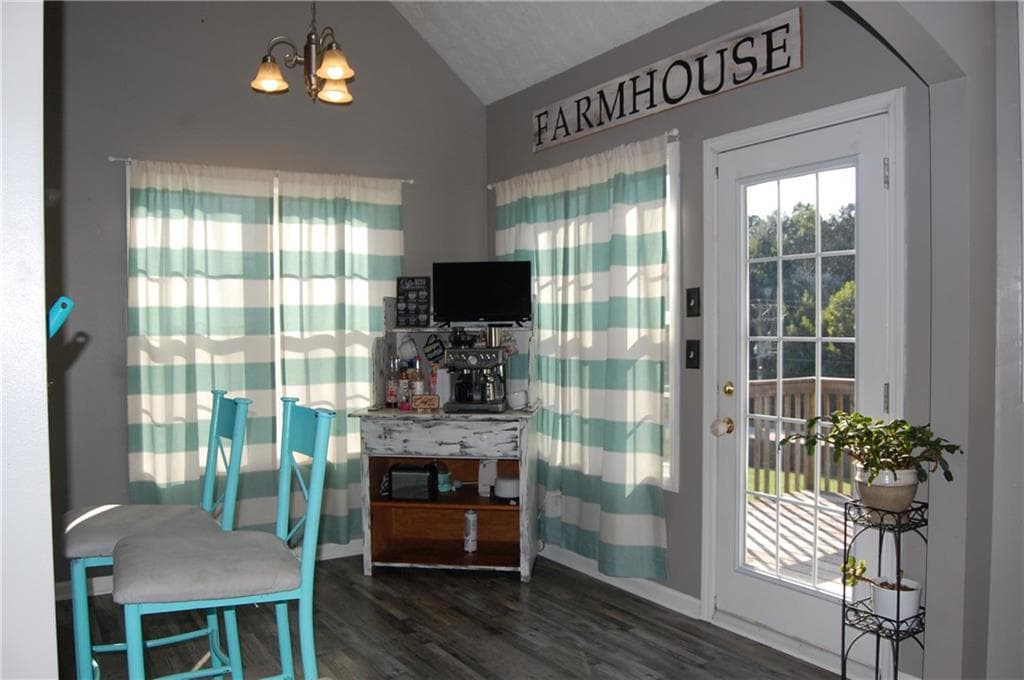 5 bedroom, 3 bathroom, 2,523 sq ft single family residence for sale at 1129 Jefferson Walk Cir, Jefferson, GA 30549 — photo 10