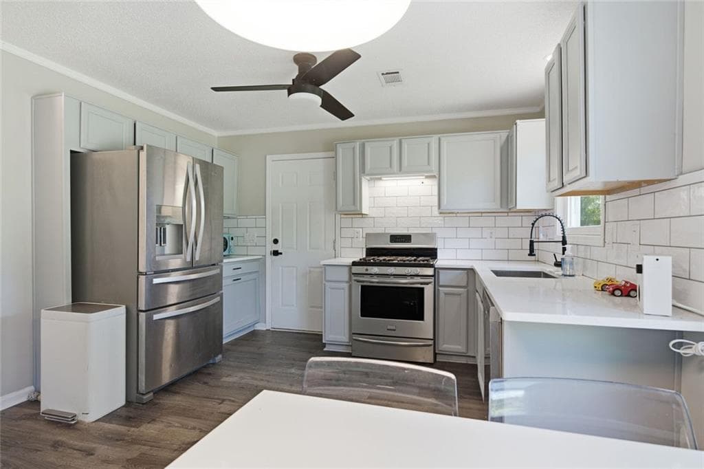 3 bedroom, 2 bathroom, 1,502 sq ft single family residence for sale at 3850 Michaels Way, Cumming, GA 30040 — photo 3