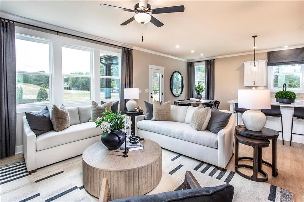 5 bedroom, 3 bathroom, 2,944 sq ft single family residence for sale at 814 Changeup Circle, Lawrenceville, GA 30043 — photo 5