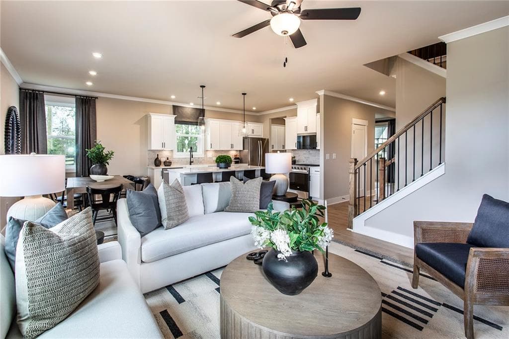 5 bedroom, 3 bathroom, 2,944 sq ft single family residence for sale at 814 Changeup Circle, Lawrenceville, GA 30043 — photo 6