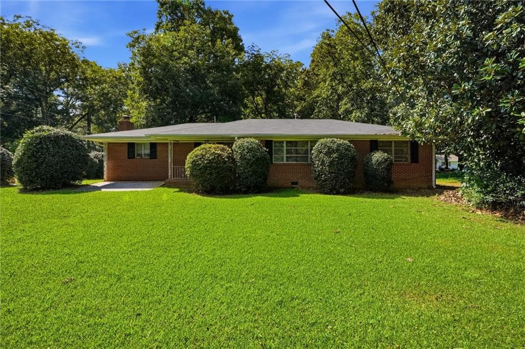 3 bedroom, 2 bathroom, 1,673 sq ft single family residence for sale at 944 Villa Rica Road, Marietta, GA 30064 — photo 1 of 31