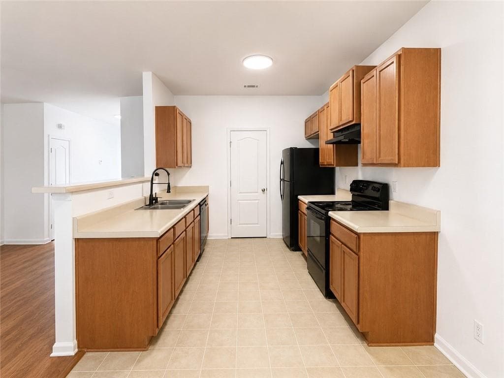 4 bedroom, 3 bathroom, 1,722 sq ft townhouse for rent at 6944 Rogers Point, Lithonia, GA 30058 for $1,850 a month — photo 3