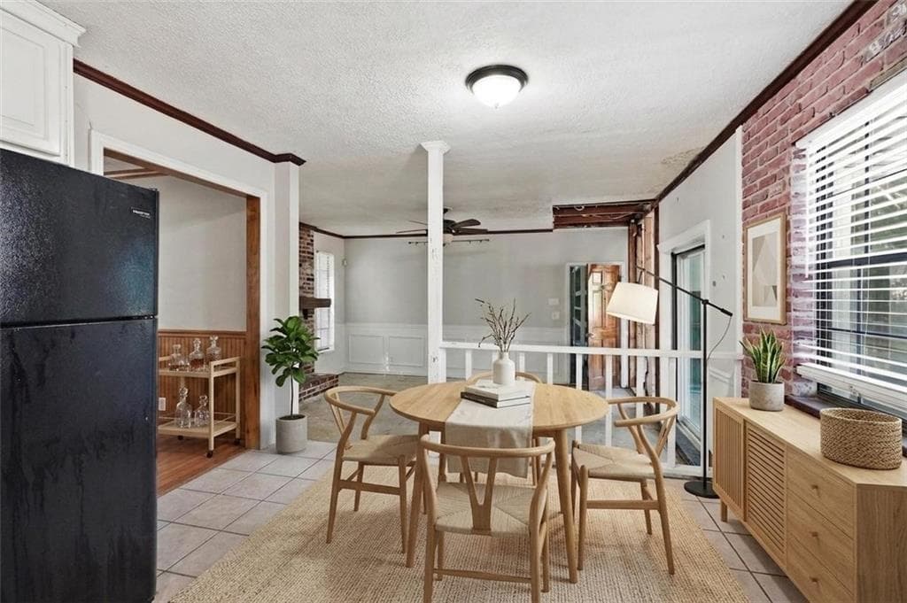 3 bedroom, 2 bathroom, 1,370 sq ft single family residence for sale at 367 Bedford Street, Marietta, GA 30064 — photo 5
