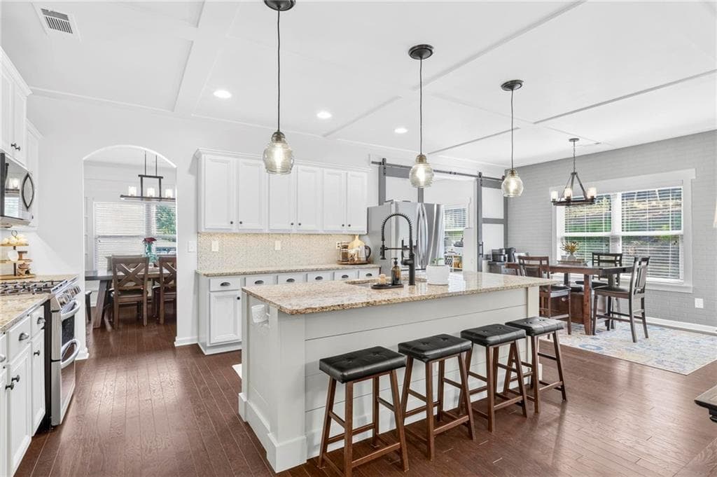 4 bedroom, 3 bathroom, 3,028 sq ft single family residence for sale at 2030 Boxwood Lane, Canton, GA 30114 — photo 7