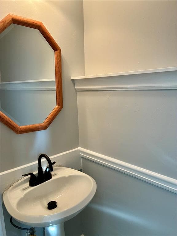 3 bedroom, 3 bathroom, 2,247 sq ft single family residence for rent at 3449 Benthollow Lane, Duluth, GA 30096 for $2,300 a month — photo 9