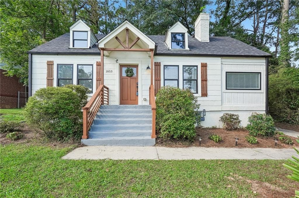 3 bedroom, 2 bathroom, 1,498 sq ft single family residence under contract at 1853 Beecher Road, Atlanta, GA 30310