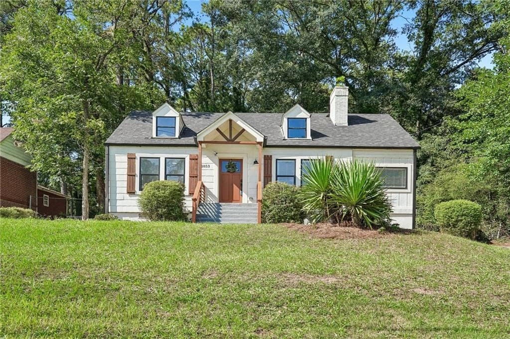 3 bedroom, 2 bathroom, 1,498 sq ft single family residence under contract at 1853 Beecher Road, Atlanta, GA 30310 — photo 2