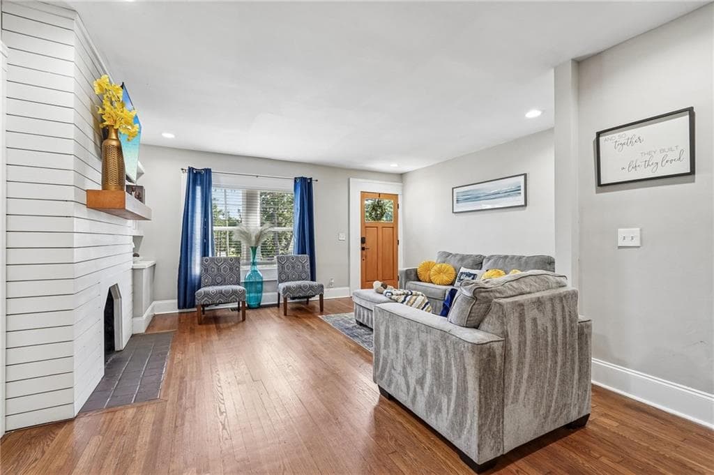3 bedroom, 2 bathroom, 1,498 sq ft single family residence under contract at 1853 Beecher Road, Atlanta, GA 30310 — photo 9
