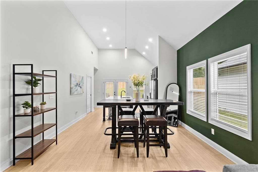 3 bedroom, 2 bathroom, 1,221 sq ft single family residence for sale at 624 Robert Street, Atlanta, GA 30318 — photo 4