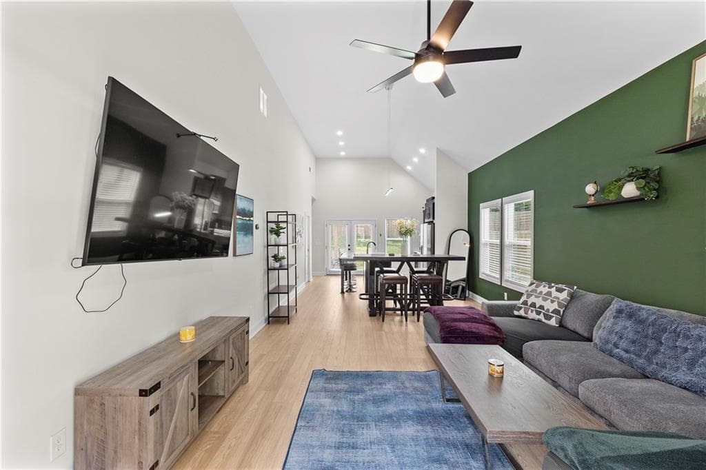 3 bedroom, 2 bathroom, 1,221 sq ft single family residence for sale at 624 Robert Street, Atlanta, GA 30318 — photo 6