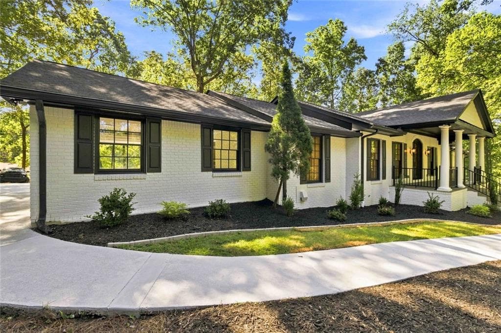 7 bedroom, 6 bathroom, 5,864 sq ft single family residence for sale at 510 River Valley Road, Sandy Springs, GA 30328 — photo 1 of 71