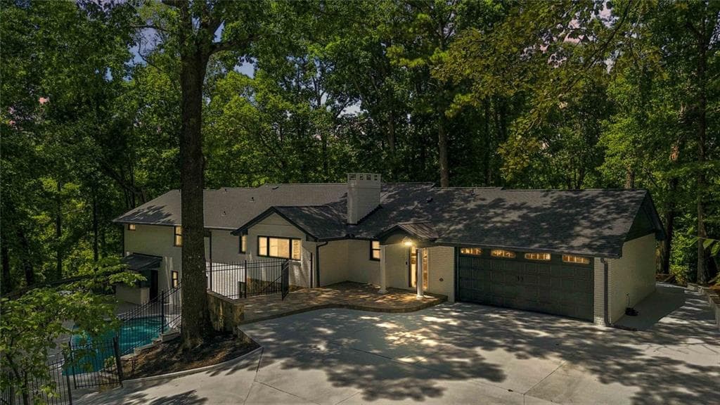 7 bedroom, 6 bathroom, 5,864 sq ft single family residence for sale at 510 River Valley Road, Sandy Springs, GA 30328 — photo 5