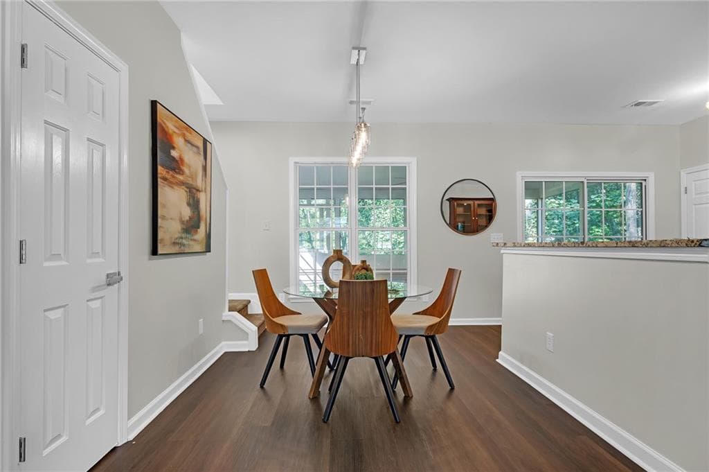 3 bedroom, 3 bathroom, 1,552 sq ft single family residence for sale at 415 Wittenridge Court, Alpharetta, GA 30022 — photo 7