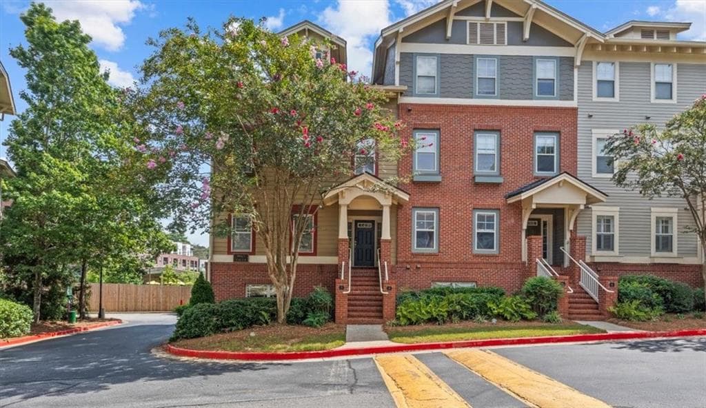 2 bedroom, 2 bathroom, 1,164 sq ft townhouse for rent at 655 Mead Street 8, Atlanta, GA 30312 for $2,295 a month — photo 1 of 29