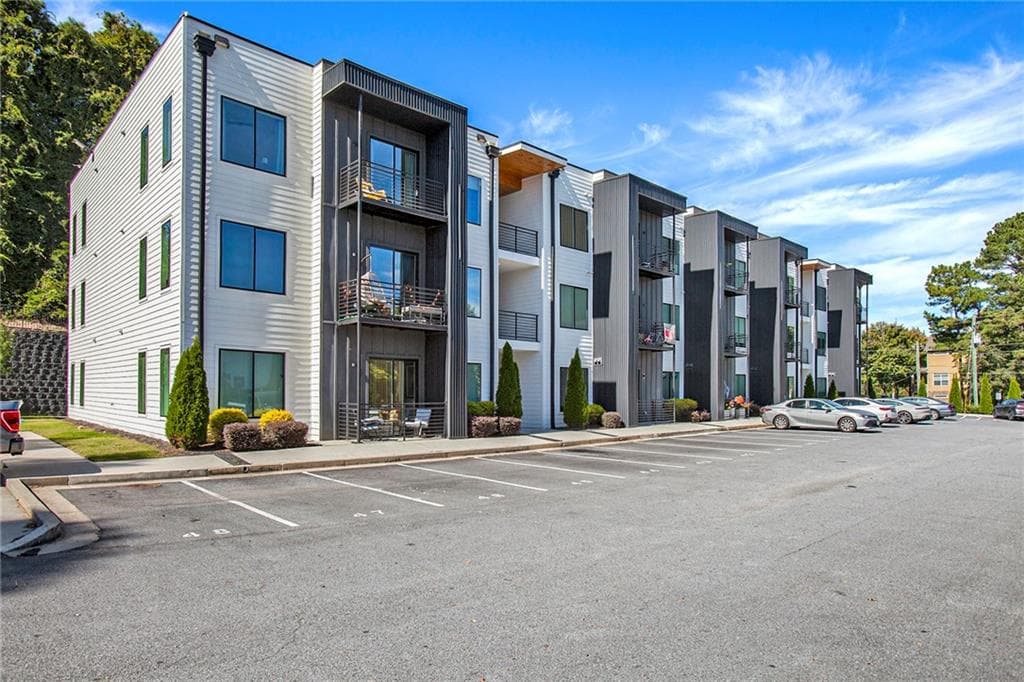 2 bedroom, 2 bathroom, 1,150 sq ft condominium for sale at 1155 Custer Avenue 110, Atlanta, GA 30316