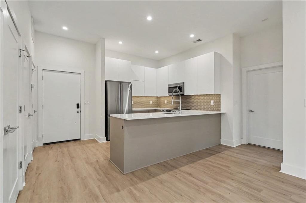 2 bedroom, 2 bathroom, 1,150 sq ft condominium for sale at 1155 Custer Avenue 110, Atlanta, GA 30316 — photo 6