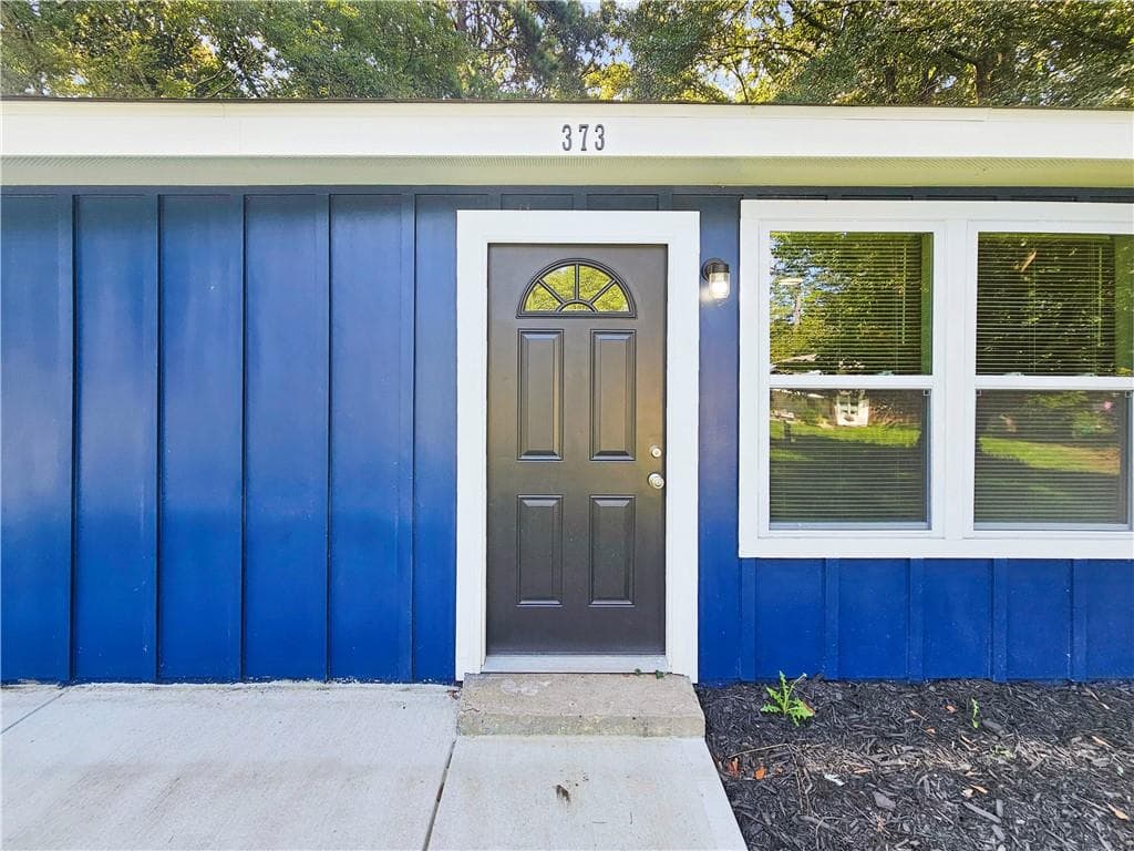 3 bedroom, 1 bathroom, 952 sq ft single family residence for sale at 373 Floyd Street, Smyrna, GA 30082 — photo 6