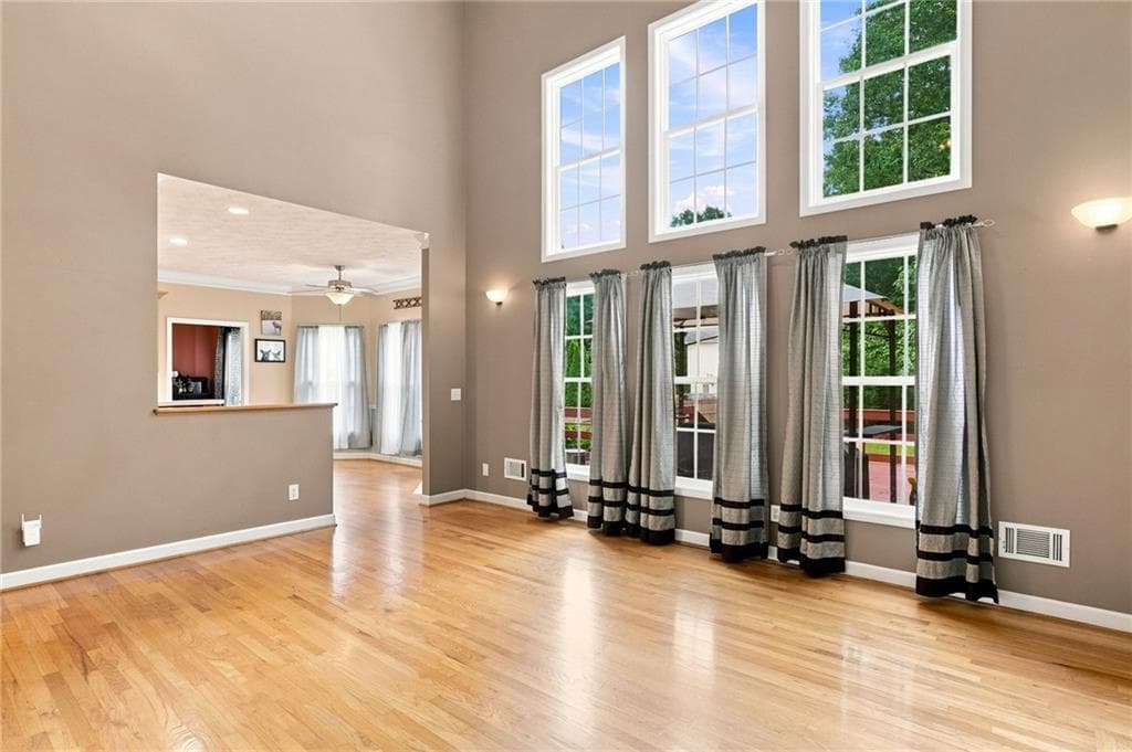 4 bedroom, 3 bathroom, 2,310 sq ft single family residence under contract at 707 Bedford Trace, Canton, GA 30114 — photo 6