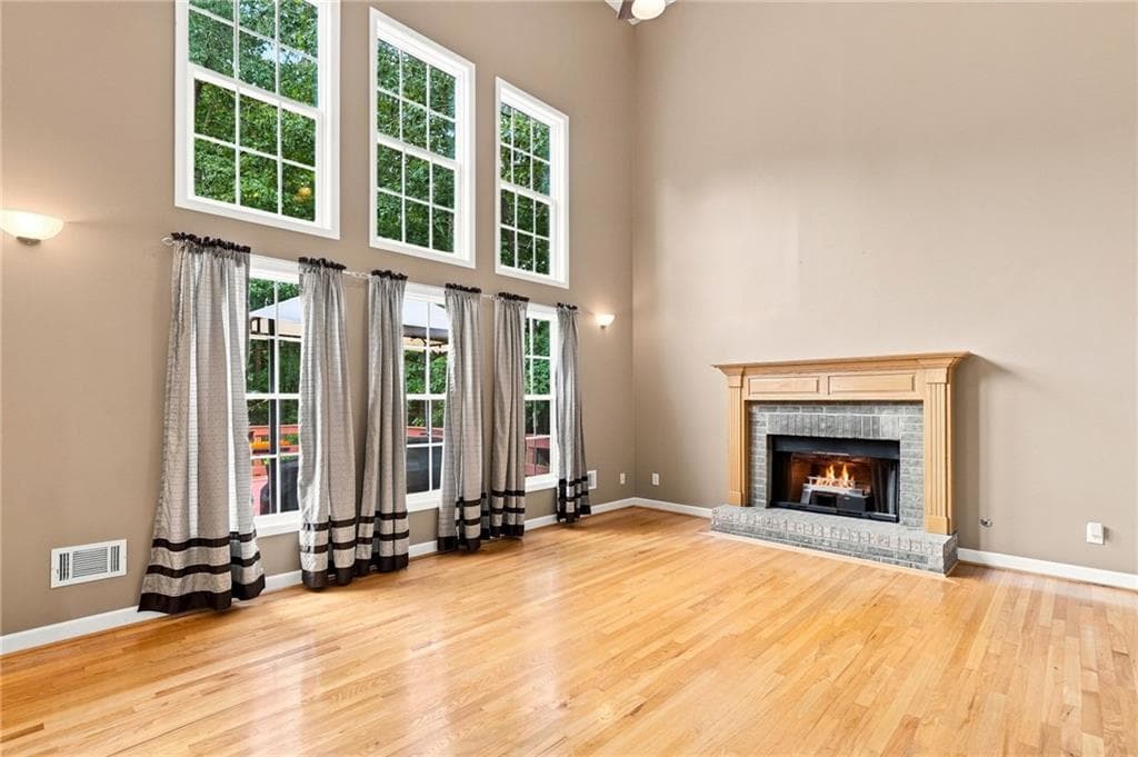 4 bedroom, 3 bathroom, 2,310 sq ft single family residence under contract at 707 Bedford Trace, Canton, GA 30114 — photo 8