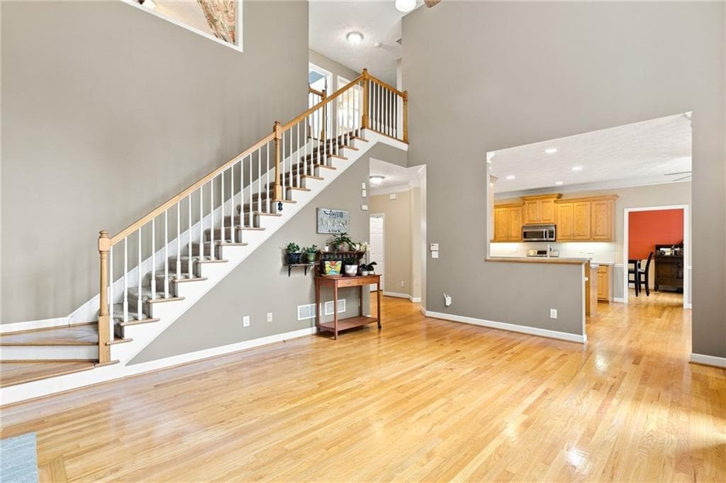 4 bedroom, 3 bathroom, 2,310 sq ft single family residence under contract at 707 Bedford Trace, Canton, GA 30114 — photo 9