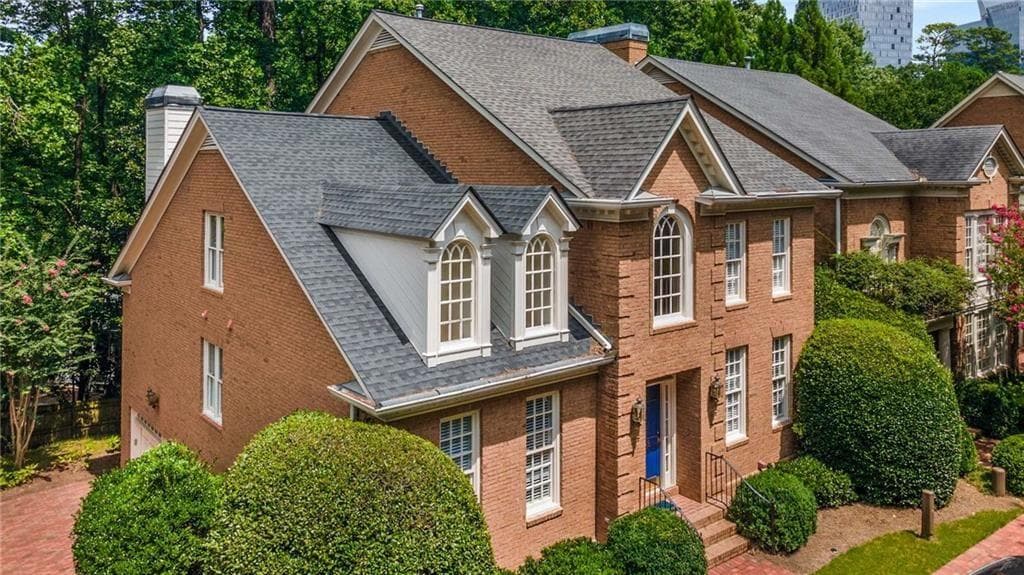4 bedroom, 5 bathroom, 4,035 sq ft single family residence for rent at 448 Ivy Park Ln Lane, Atlanta, GA 30342 for $6,500 a month — photo 1 of 47